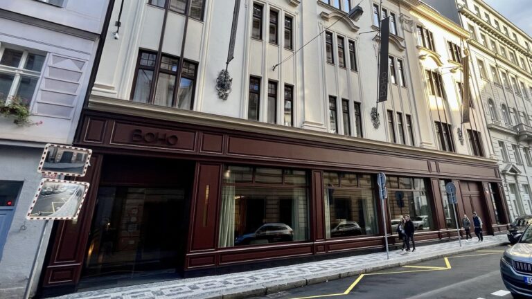 boho-hotel-prag-außen